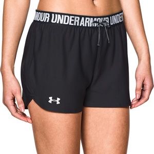 Under armour size small loose fitting black shorts